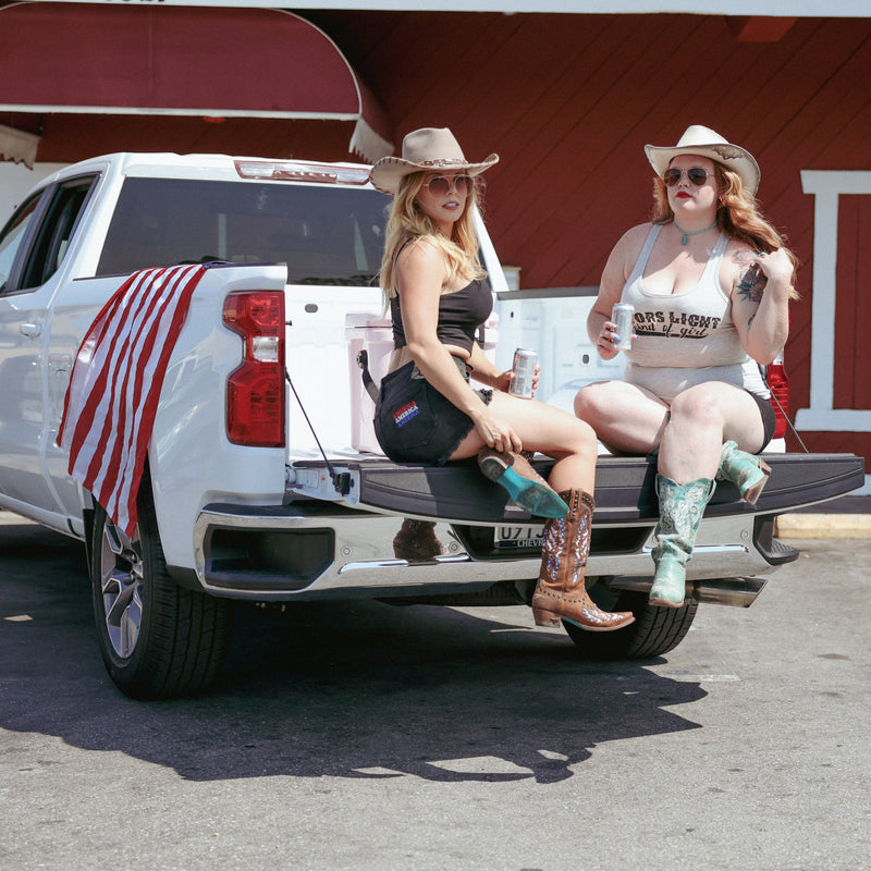 Coors Light Kind Of Girl